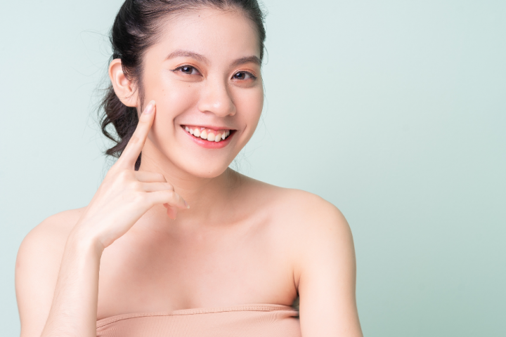 Tận Hưởng Làn Da Khỏe Mạnh Với Serum Trị Mụn Ban Đêm FIFI